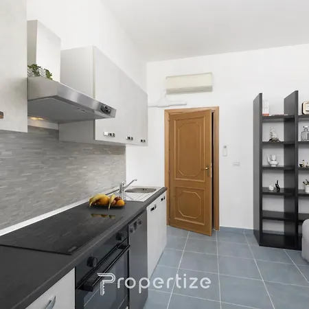 Istòria - By Propertize Lägenhet